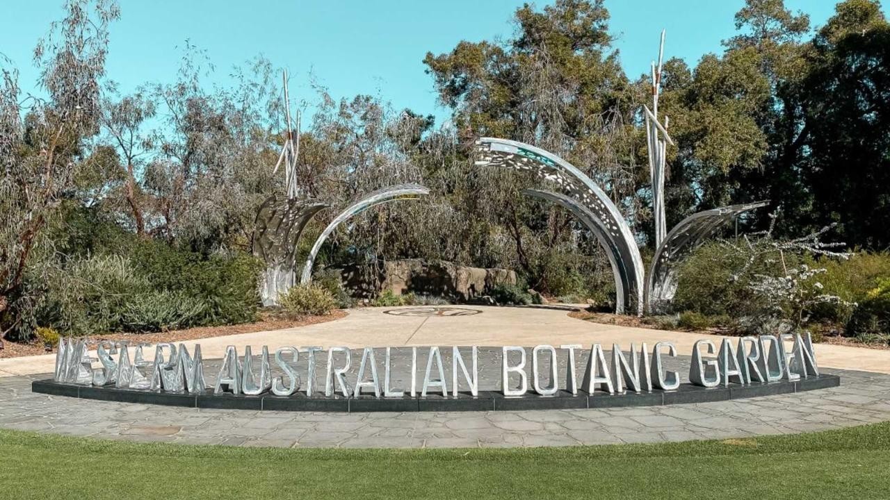 5D4N PERTH, FREMANTLE & PINNACLES photo 3615