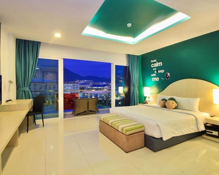 4D3N Phuket Free & Easy – Sleep With Me Design Hotel photo 4189