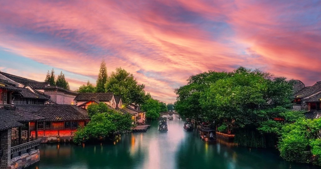 8D7N SHANGHAI DISNEYLAND/ SHAOXING/ WUZHEN PUYUAN ANCIENT TOWN NO SHOPPING photo 5465