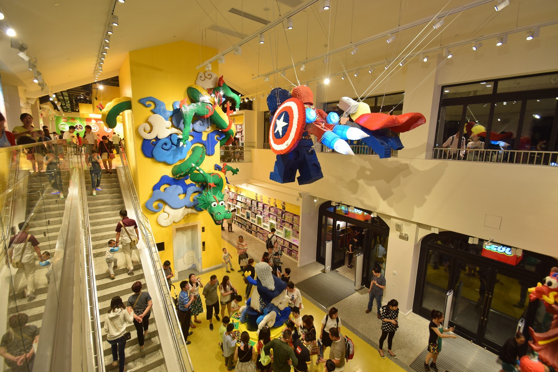 8D7N SHANGHAI DISNEYLAND/ SHAOXING/ WUZHEN PUYUAN ANCIENT TOWN NO SHOPPING photo 5467