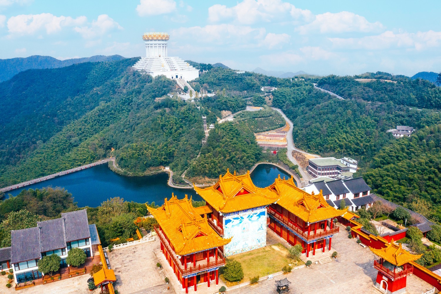 8D7N SHANGHAI DISNEYLAND/ SHAOXING/ WUZHEN PUYUAN ANCIENT TOWN NO SHOPPING photo 5470