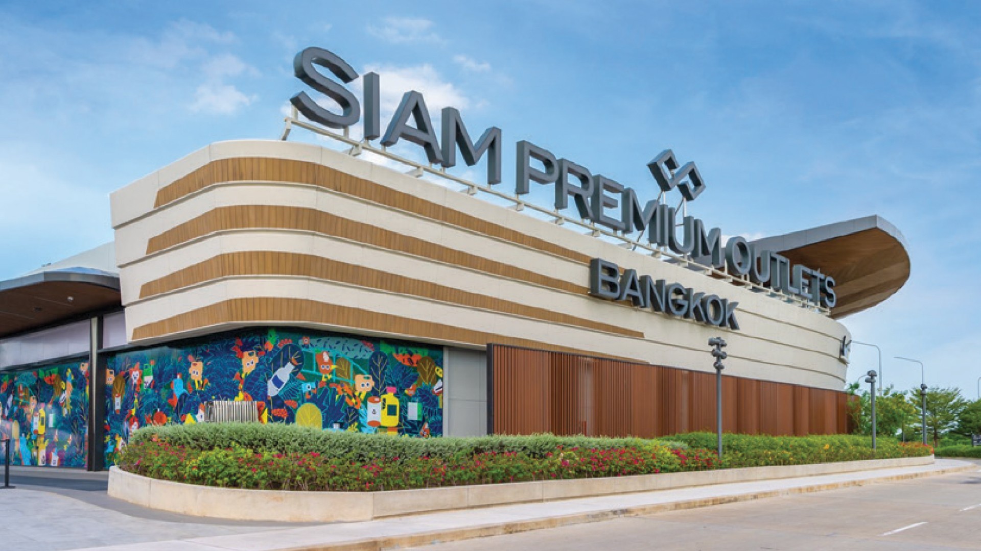 4H3M Bangkok + Jurassic World photo 7084